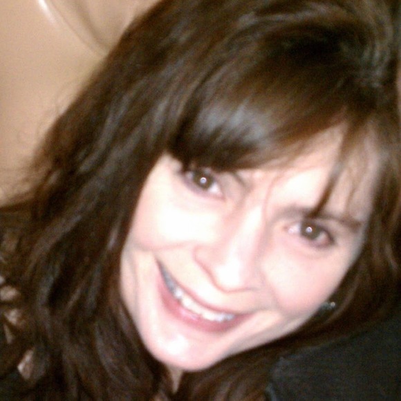 Meet your Posher, Andrea - Picture 1 of 1